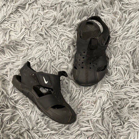 Nike Other - • Nike • Baby Water Shoes / Sandals Black 4 T